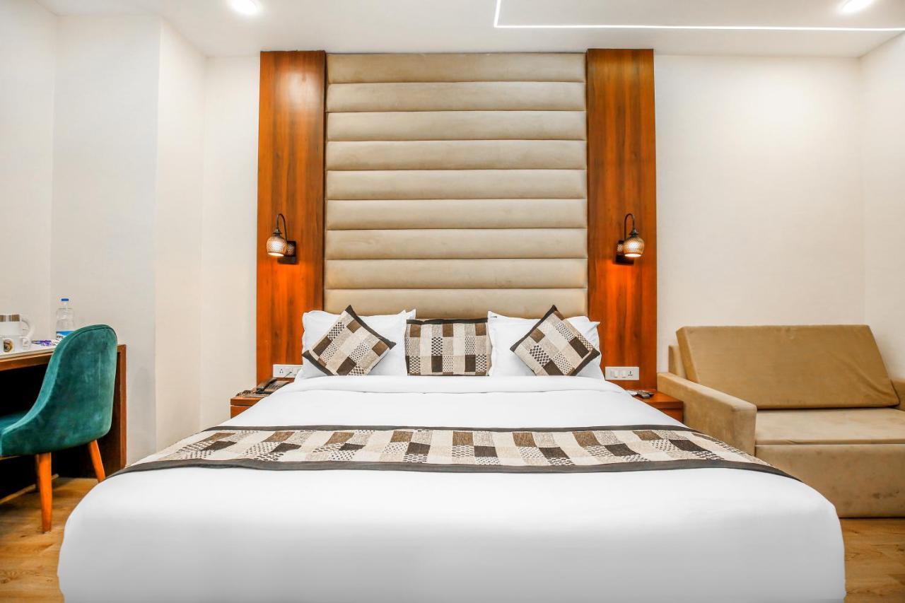 Hotel Karan Residency - 5 Min Walk From Golden Temple Амритсар Екстериор снимка