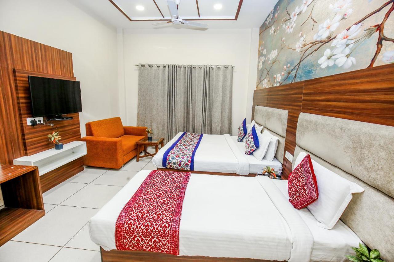 Hotel Karan Residency - 5 Min Walk From Golden Temple Амритсар Екстериор снимка