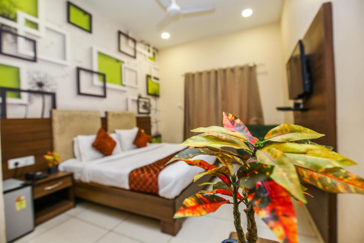 Hotel Karan Residency - 5 Min Walk From Golden Temple Амритсар Екстериор снимка