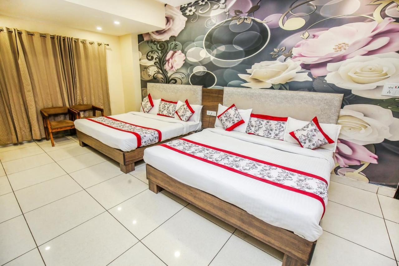 Hotel Karan Residency - 5 Min Walk From Golden Temple Амритсар Екстериор снимка