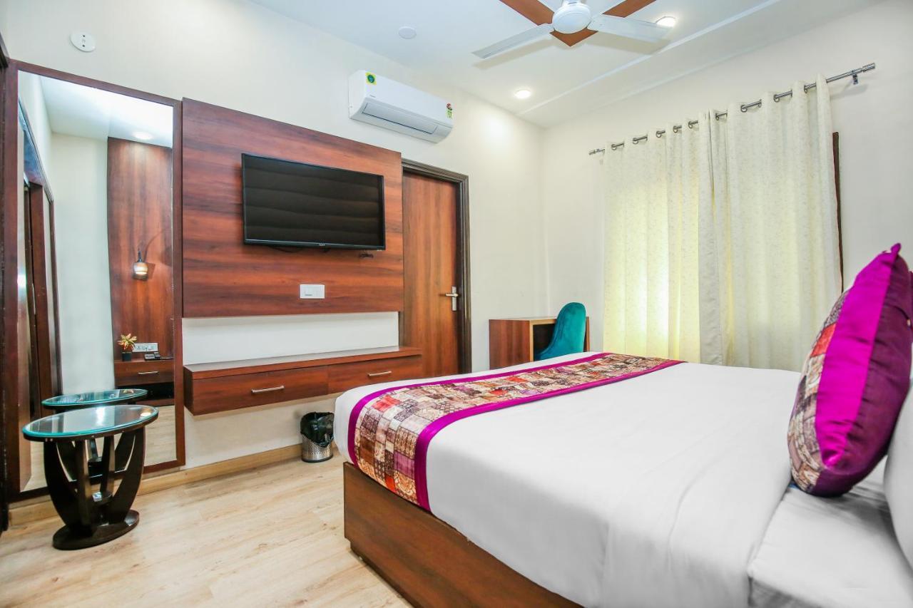 Hotel Karan Residency - 5 Min Walk From Golden Temple Амритсар Екстериор снимка